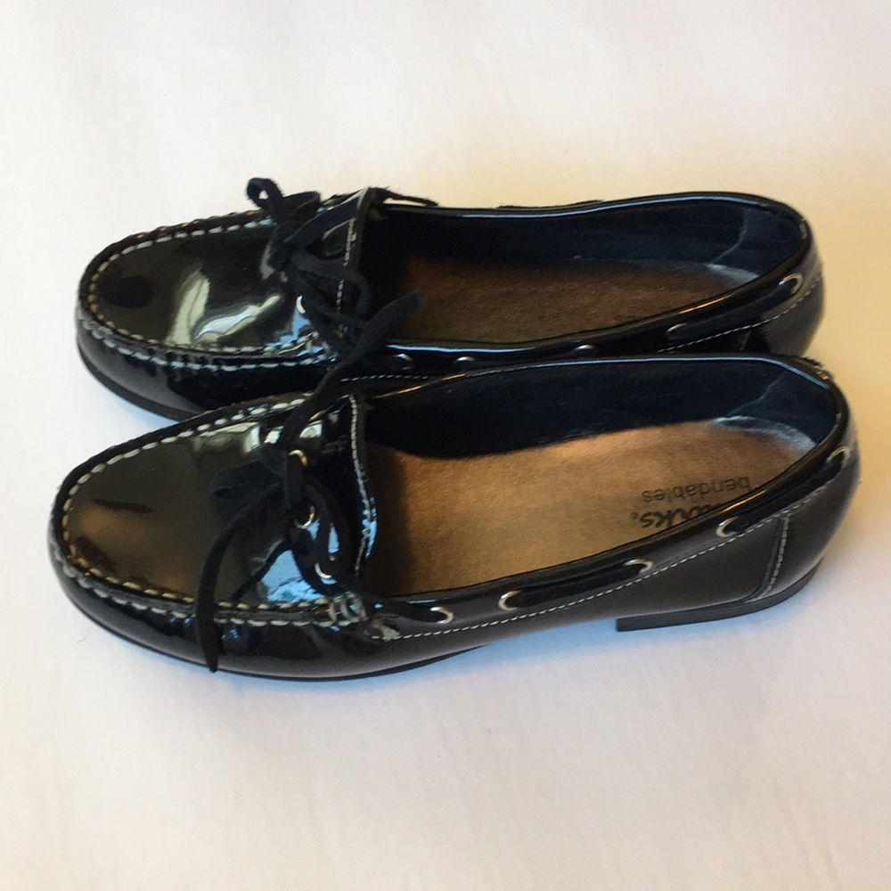 Clark’s Bendables Black Patent Leather Loafers tag says Sz 6.5. Fit like a 6.